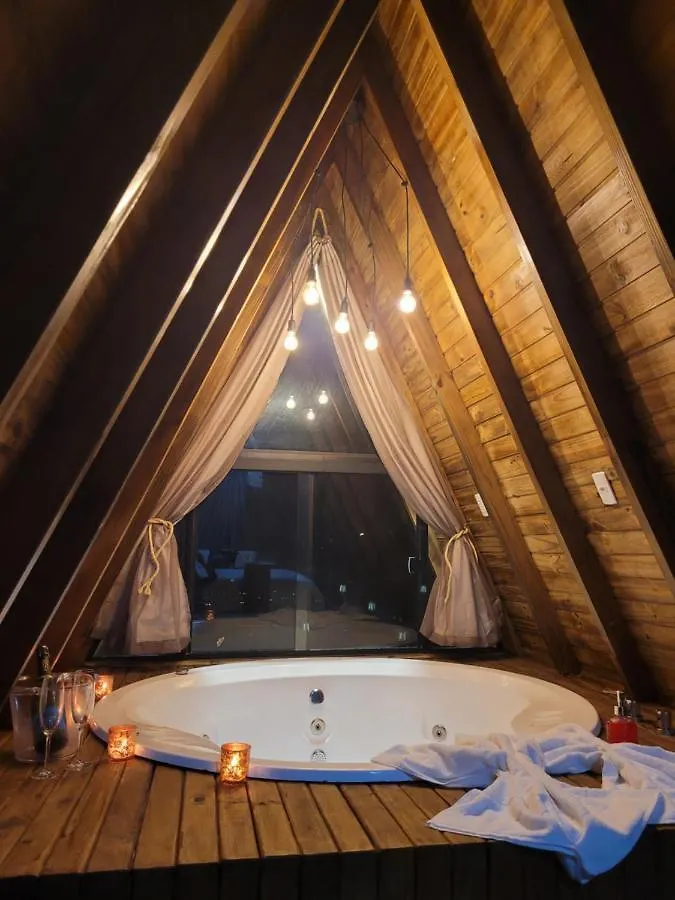 Amore Cabana سانتو أمارو دا إمبيراتريز 0*,